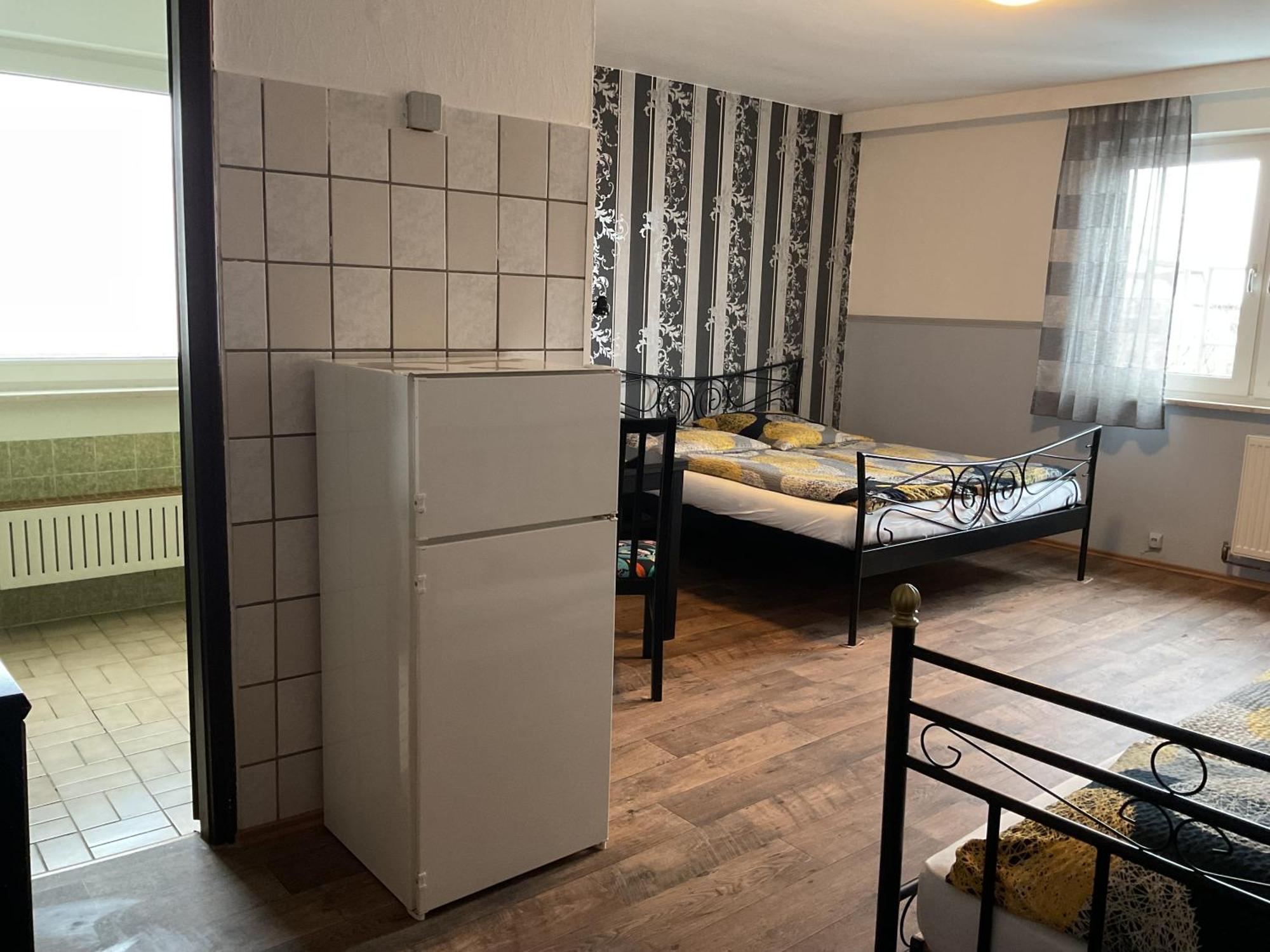 Pension&Hostel Anna - Monteurzimmer Мюнхен Экстерьер фото