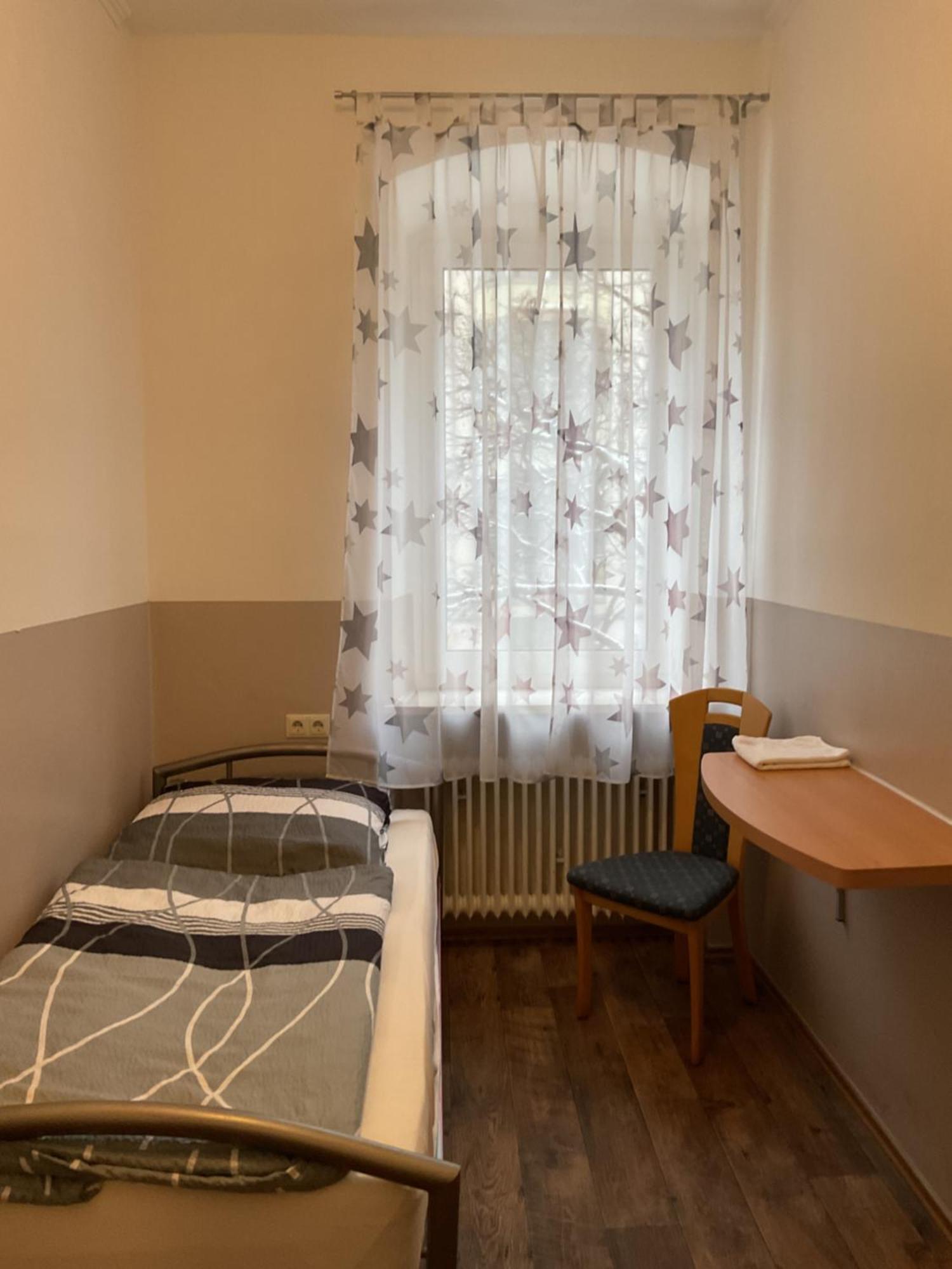 Pension&Hostel Anna - Monteurzimmer Мюнхен Экстерьер фото